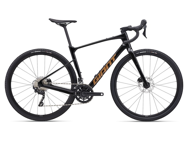 GIANT REVOLT ADVANCED 3 2025